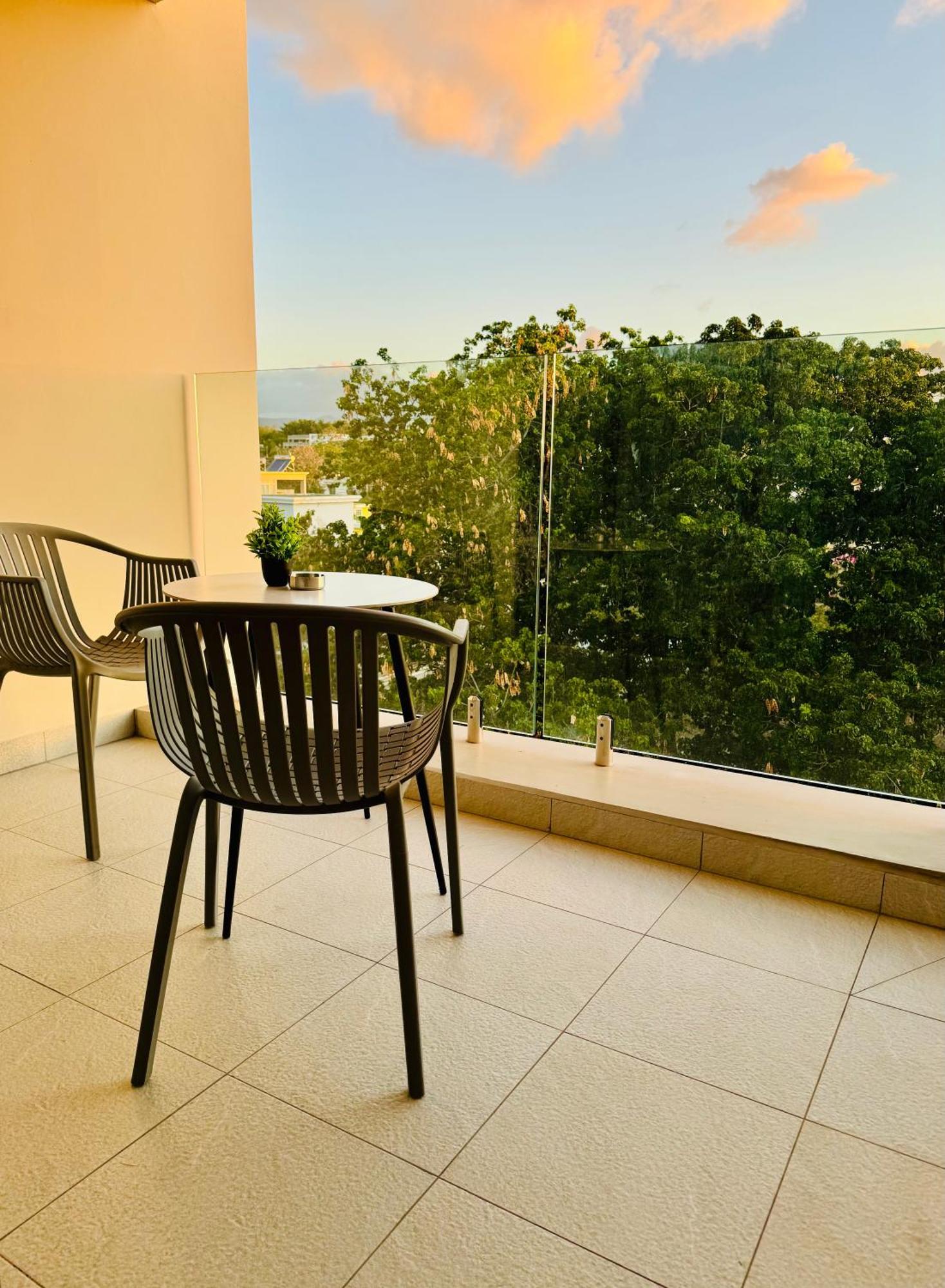 Modern Flat In Flic En Flac-Walk To The Beach Zewnętrze zdjęcie